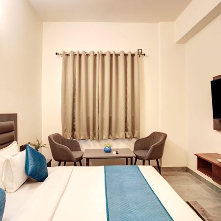 Hotel Elite Grand Near Kailash Hospital Noida Dış mekan fotoğraf