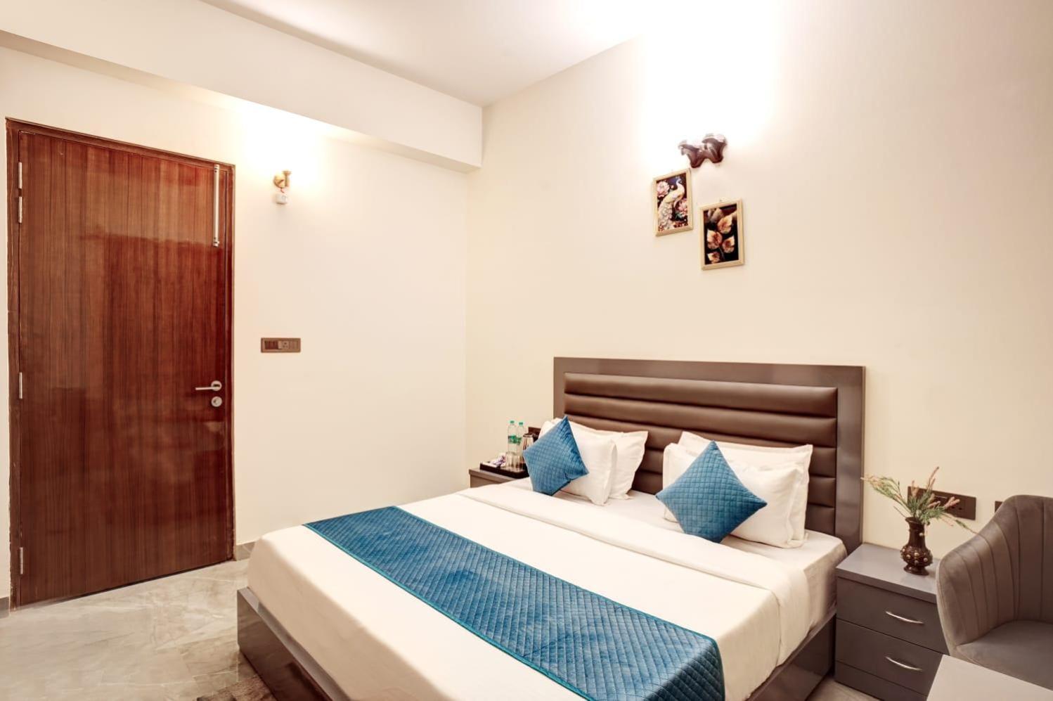 Hotel Elite Grand Near Kailash Hospital Noida Dış mekan fotoğraf