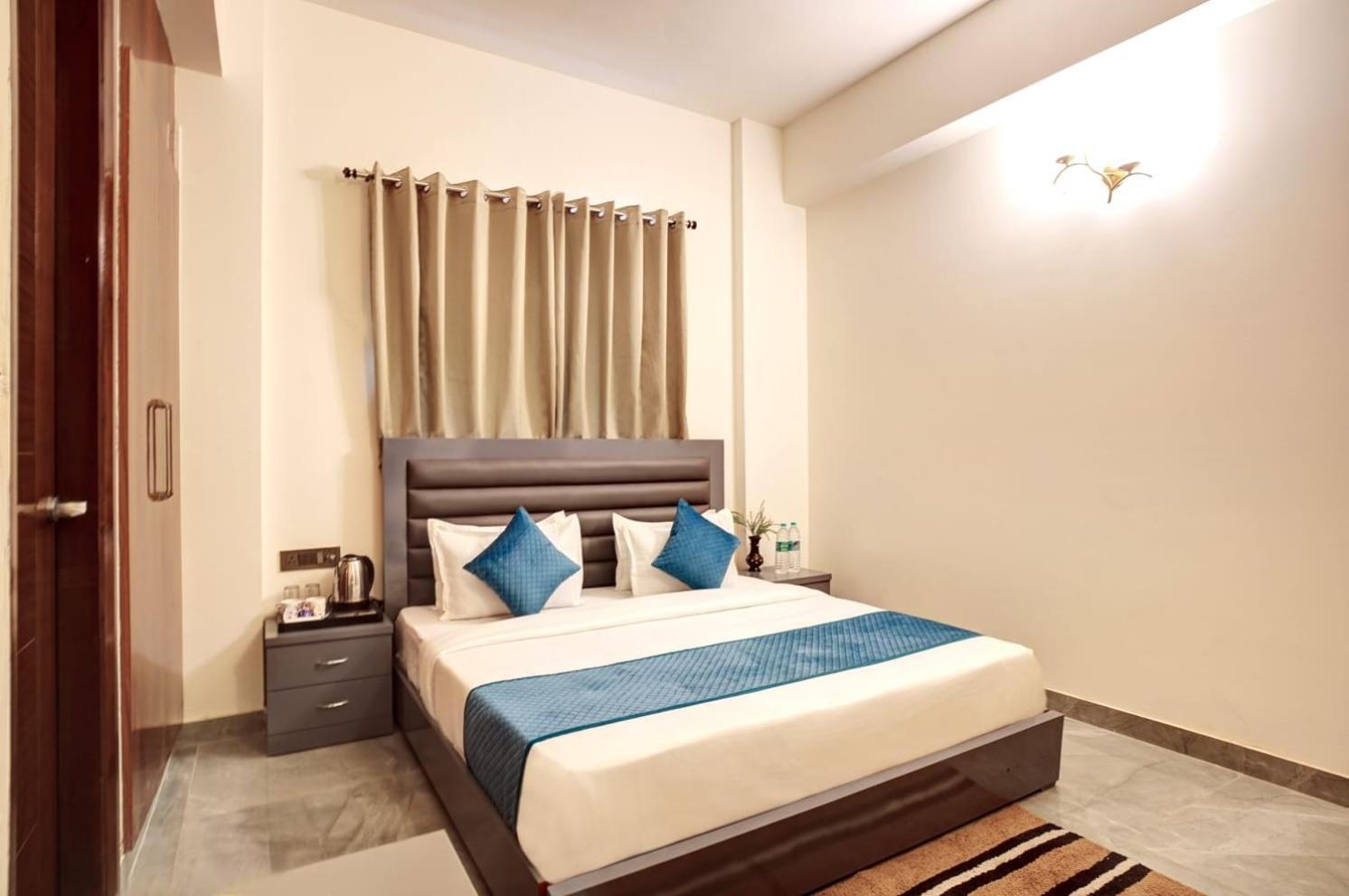 Hotel Elite Grand Near Kailash Hospital Noida Dış mekan fotoğraf