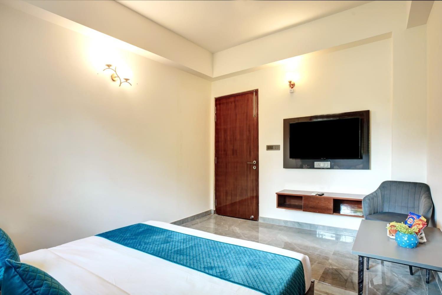 Hotel Elite Grand Near Kailash Hospital Noida Dış mekan fotoğraf