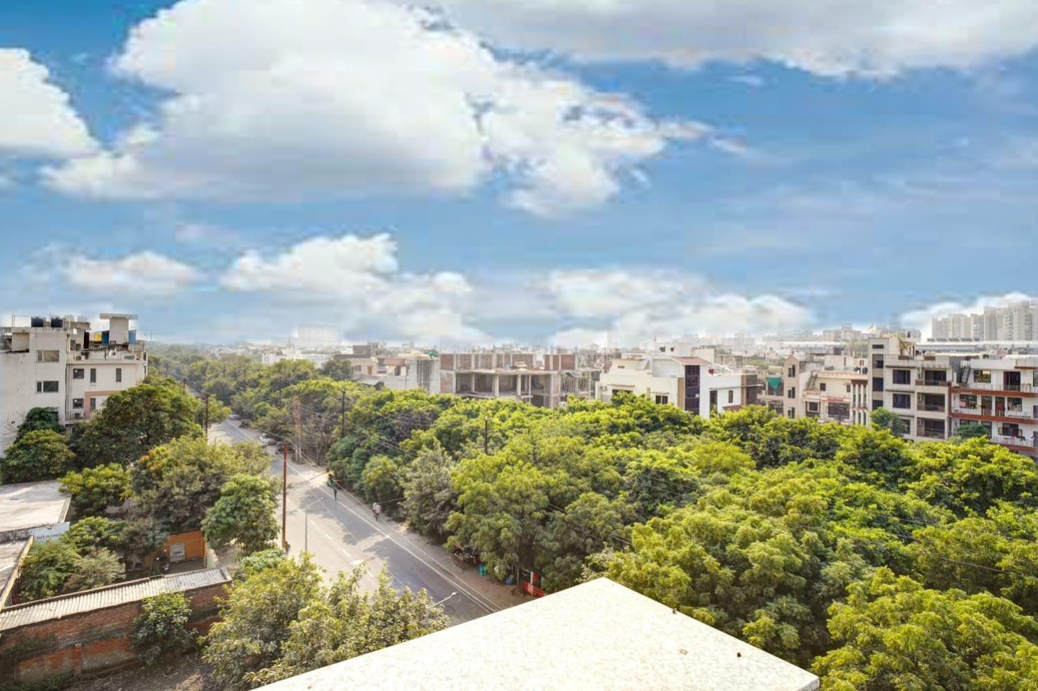 Hotel Elite Grand Near Kailash Hospital Noida Dış mekan fotoğraf