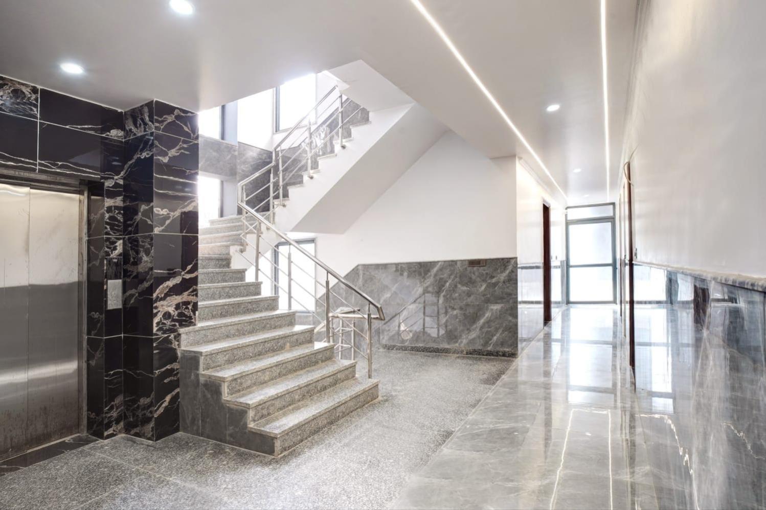Hotel Elite Grand Near Kailash Hospital Noida Dış mekan fotoğraf